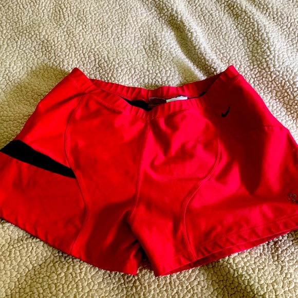 Workout shorts - Picture 1 of 3